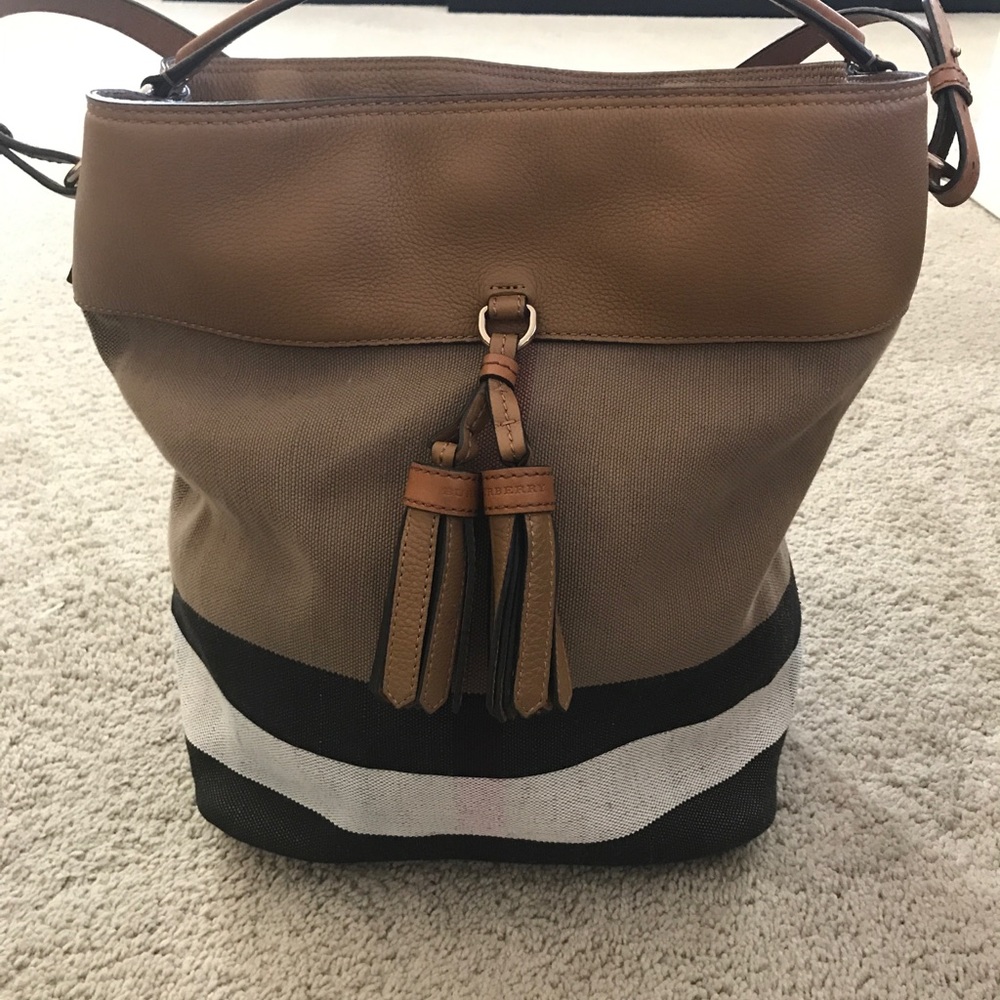 Burberry Medium Ashby Bucket Bag Exc Condition
